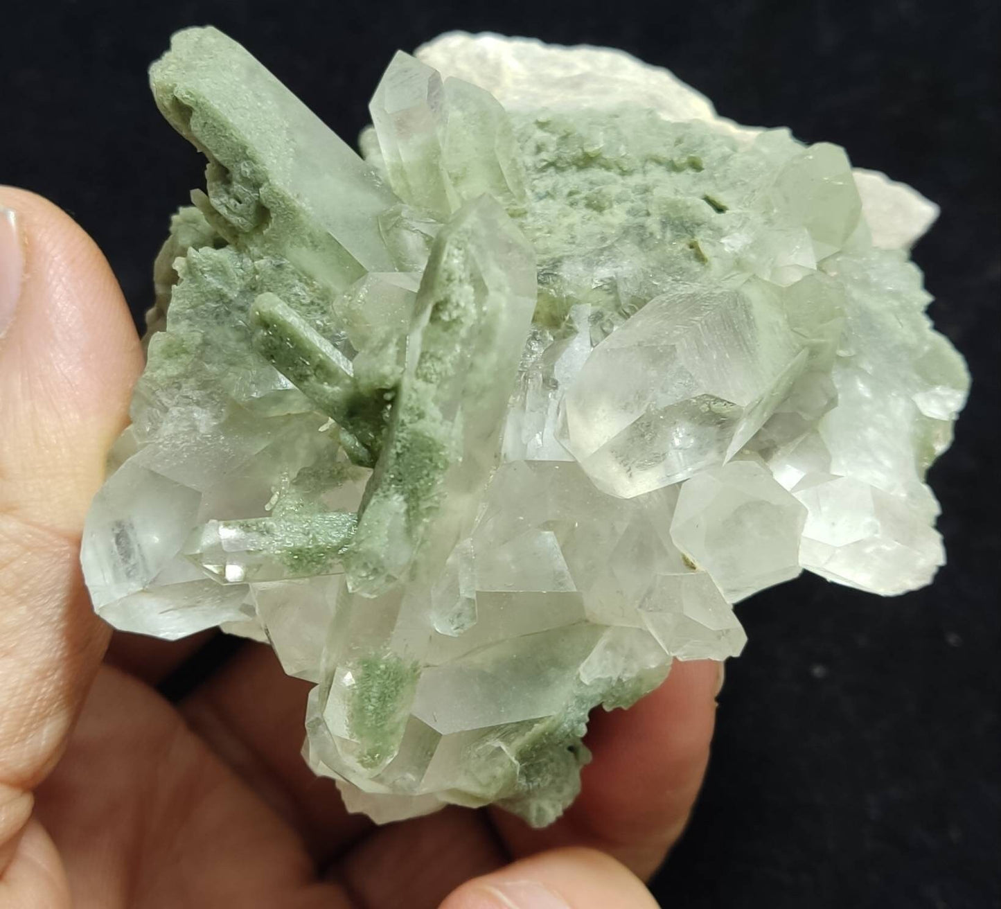 Terminated Chlorite Quartz crystals cluster 210 grams