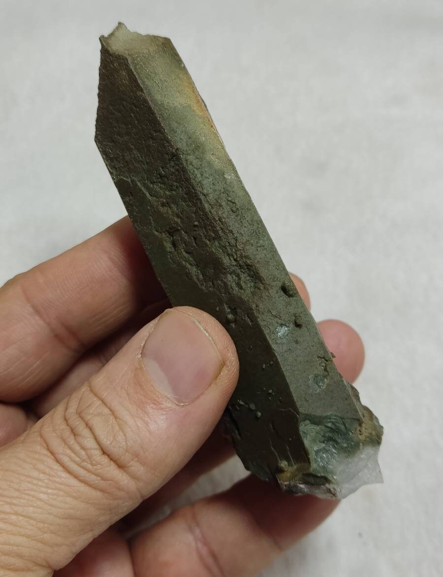 An Aesthetic single beautifully terminated Chlorite Quartz crystal 94 grams