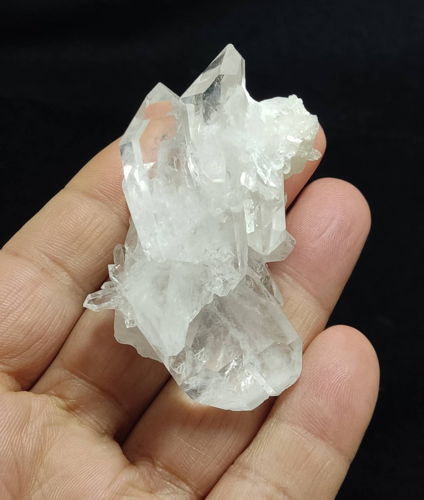 Natural Specimen of Terminated Quartz cluster 62 grams