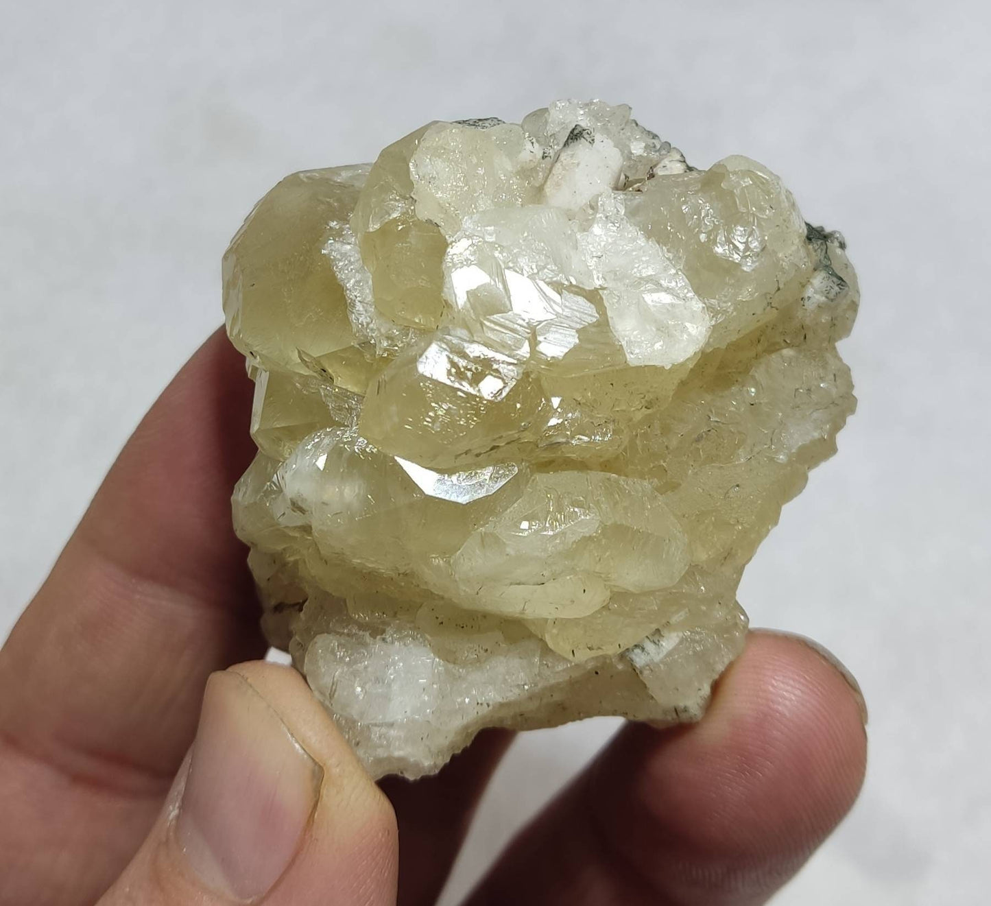 Apatite crystals specimen 115 grams