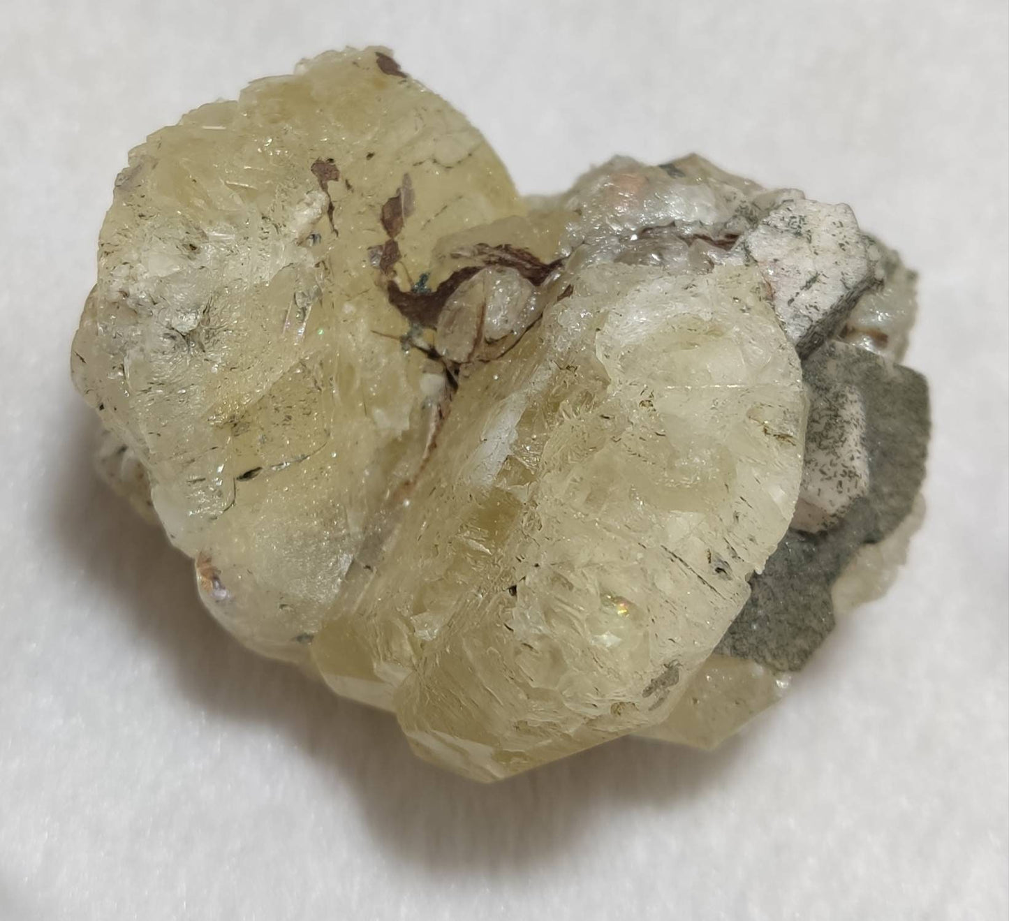 Apatite crystals specimen 115 grams