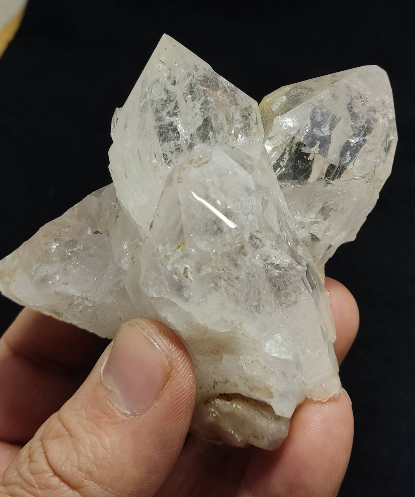 Quartz Crystals cluster 218 grams