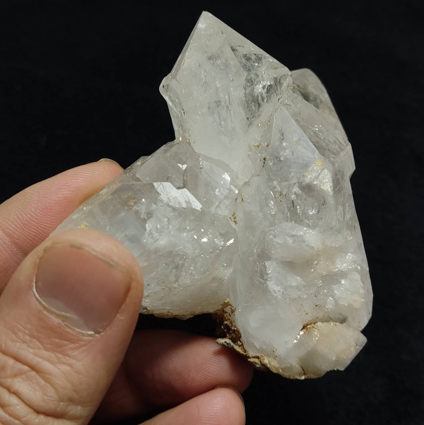 Quartz Crystals cluster 218 grams