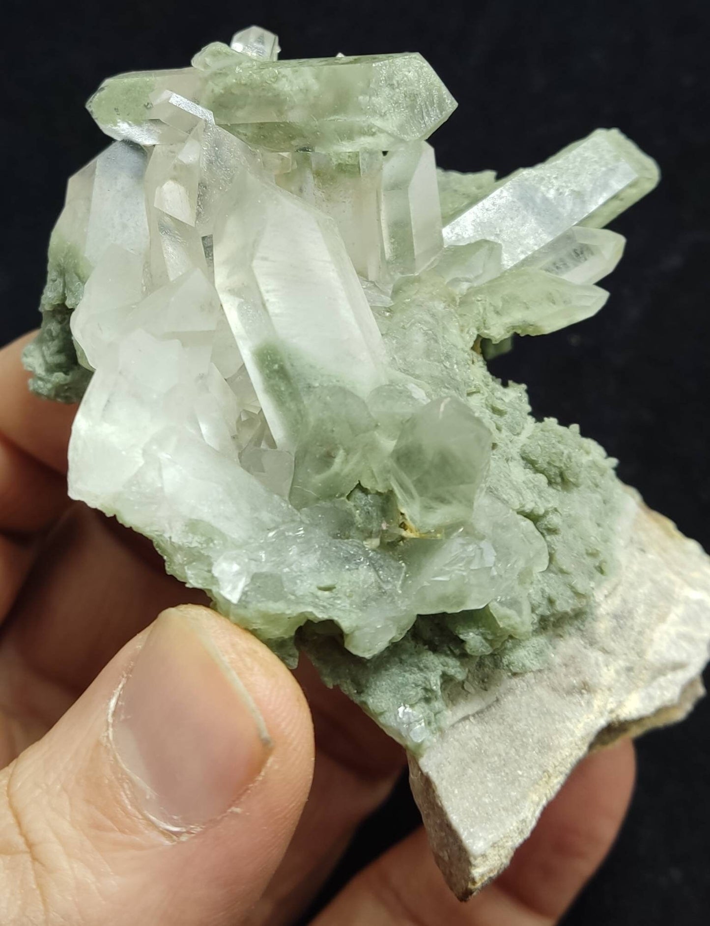 Terminated Chlorite Quartz crystals cluster 210 grams