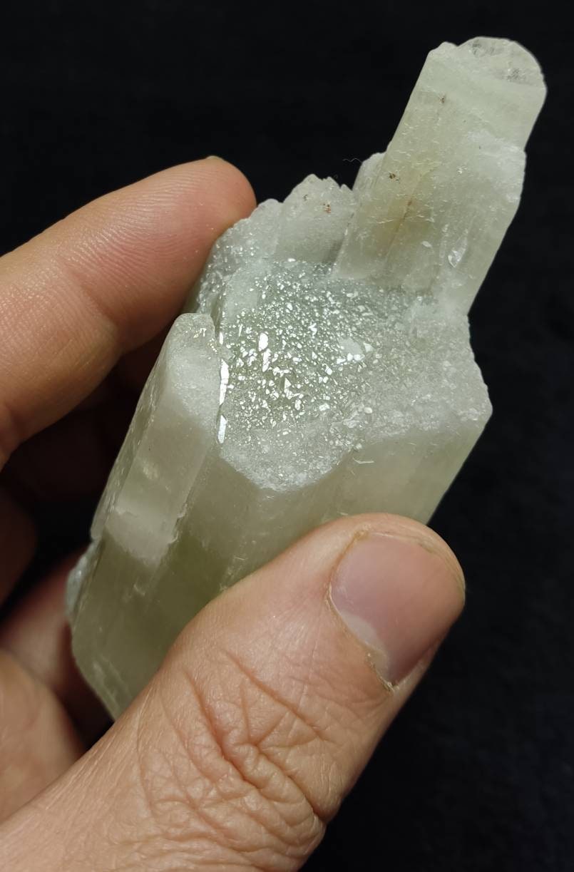 Light green color crystal specimen of spodumene 153 grams