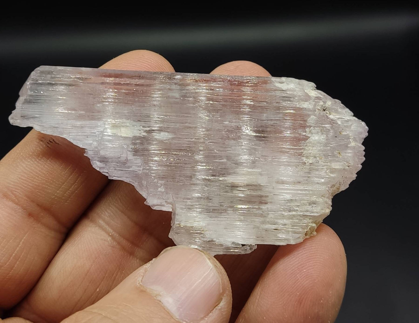 Light purple kunzite crystal 43 grams