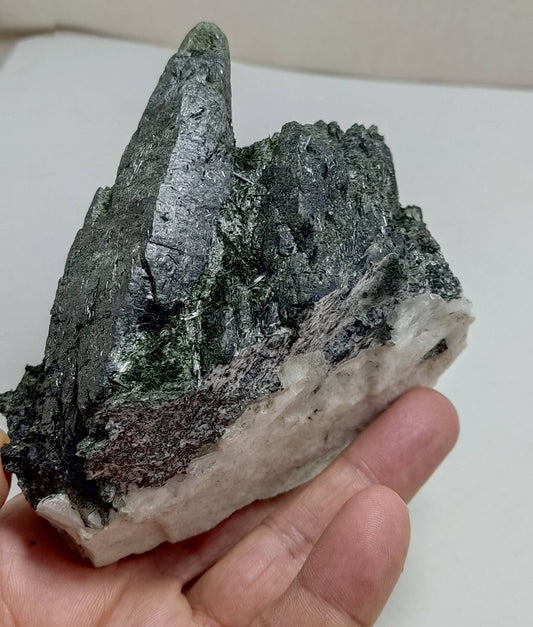An Aesthetic large Natural beautifully terminated Chlorite Quartz crystals cluster 835 grams