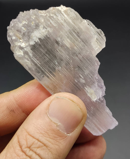 Light purple kunzite crystal 43 grams