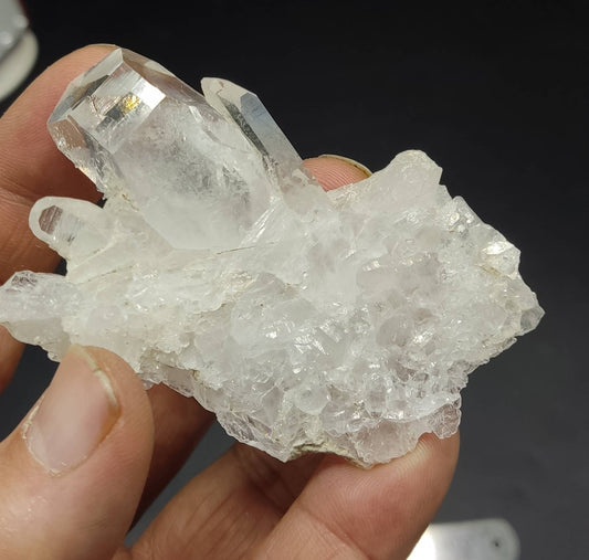 An aesthetic self standing Quartz crystal quartz cluster clear quartz natural quartz terminated quartz 51 grams