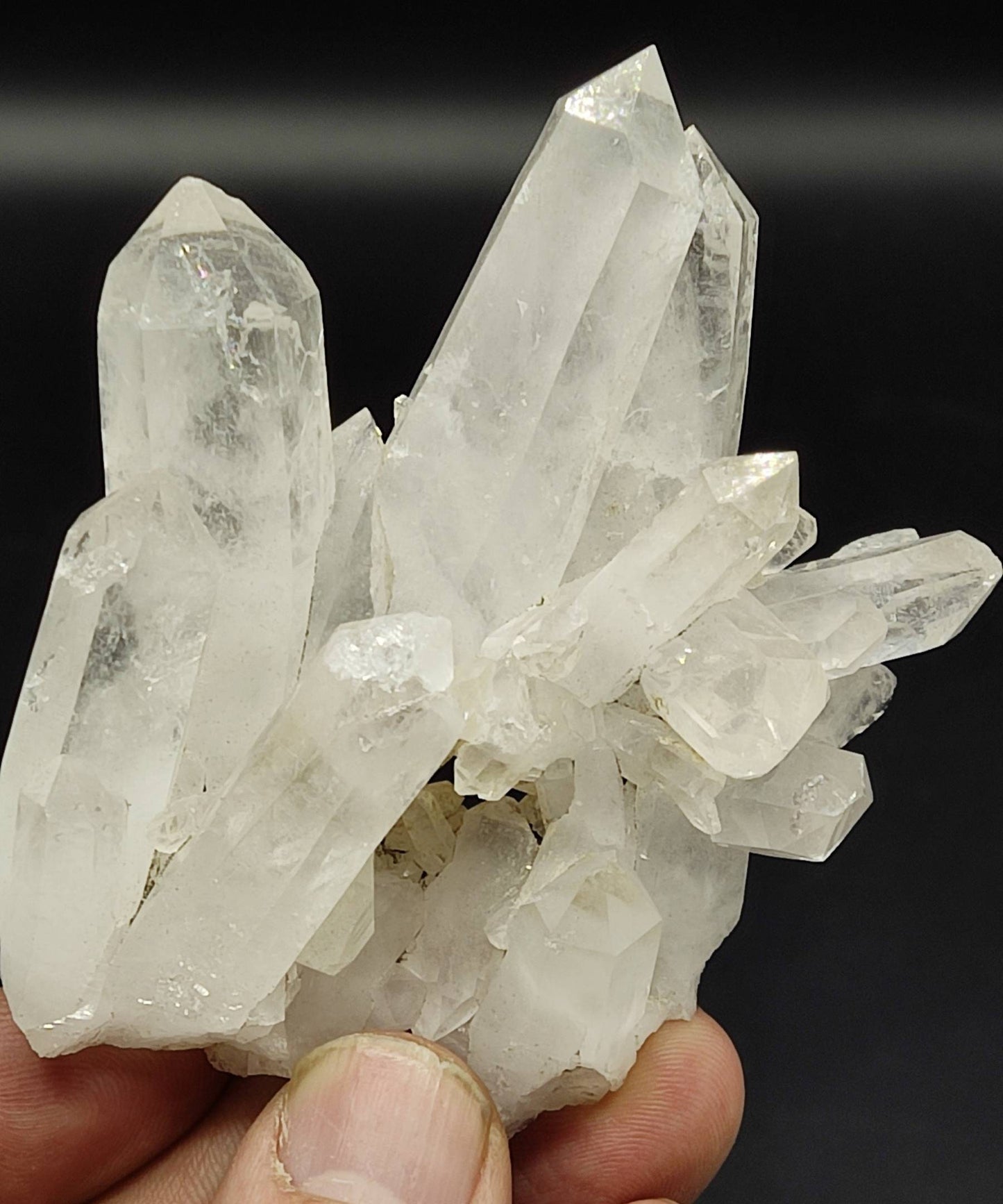 An amazing Aesthetic Natural Specimen of Terminated Quartz cluster 130 grams