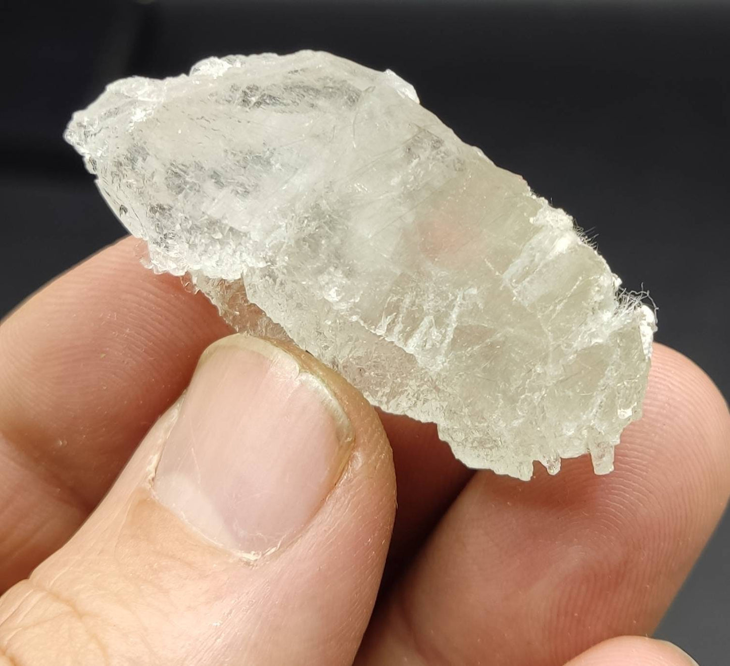 Etched quartz with byss-olite inclusions 14 grams