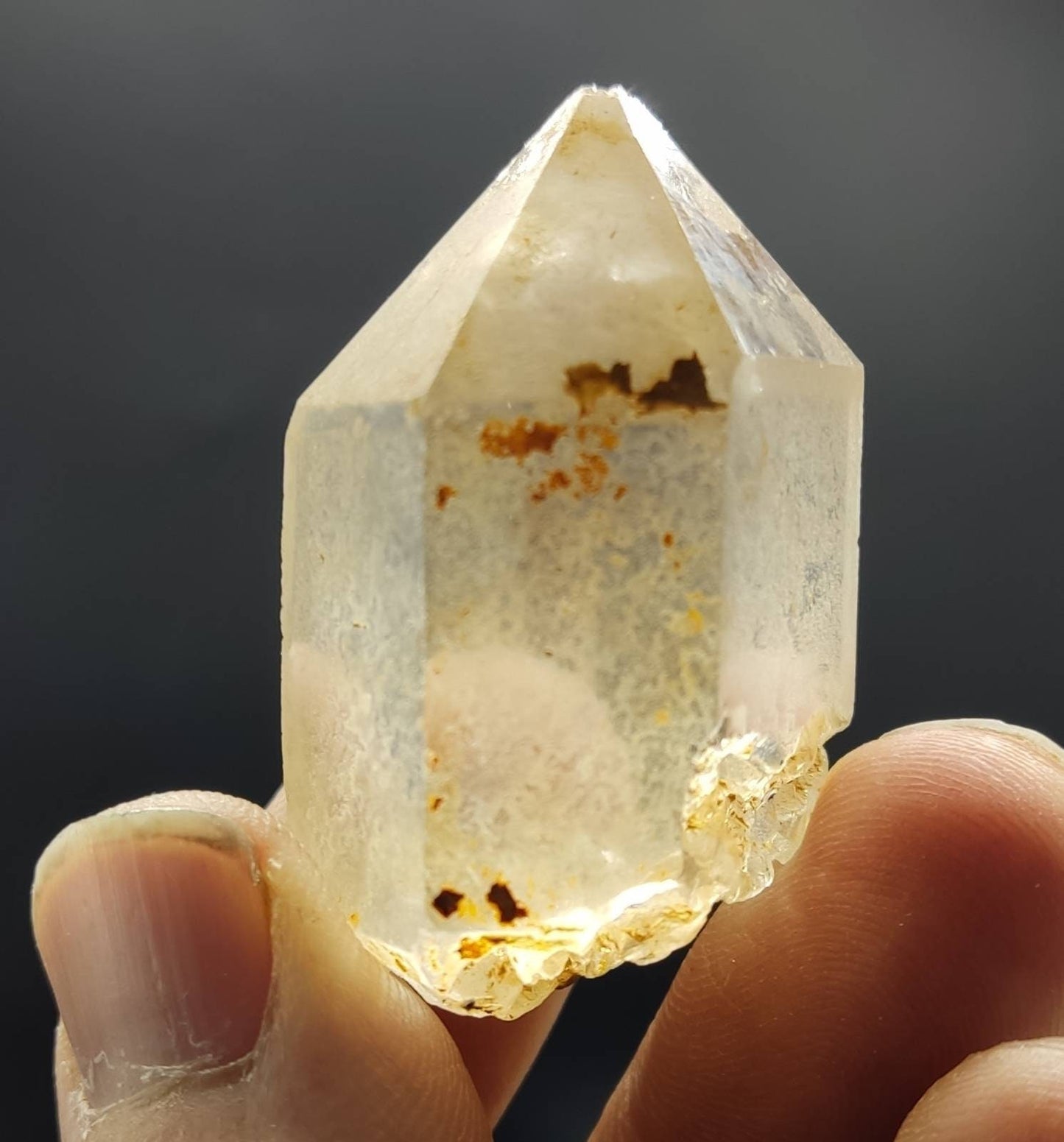 Quartz crystals transparent quartz natural quartz terminated quartz Quartz Crystals 39 grams