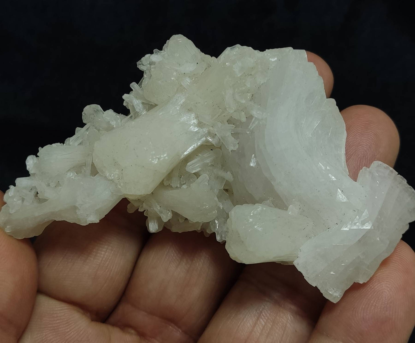 Heulandites cluster white heulandites natural heulandites 64 grams