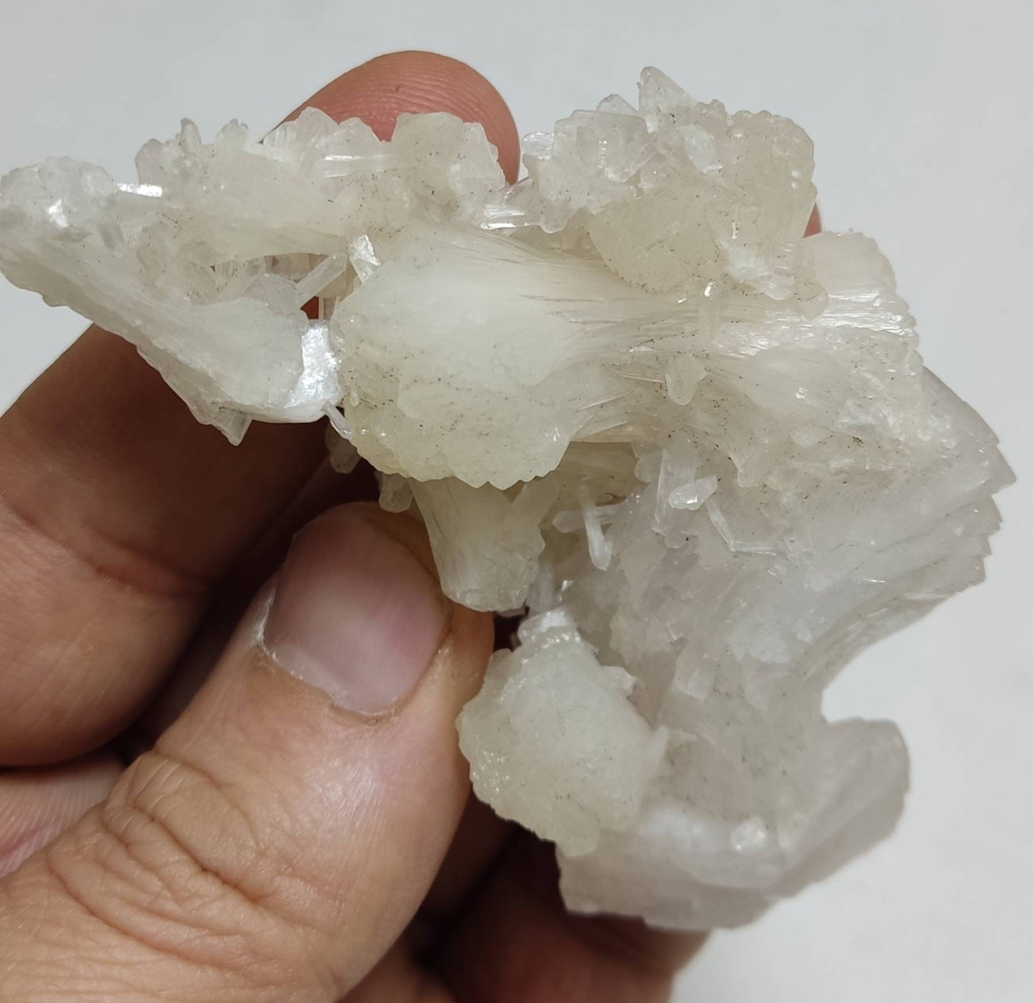 Heulandites cluster white heulandites natural heulandites 64 grams