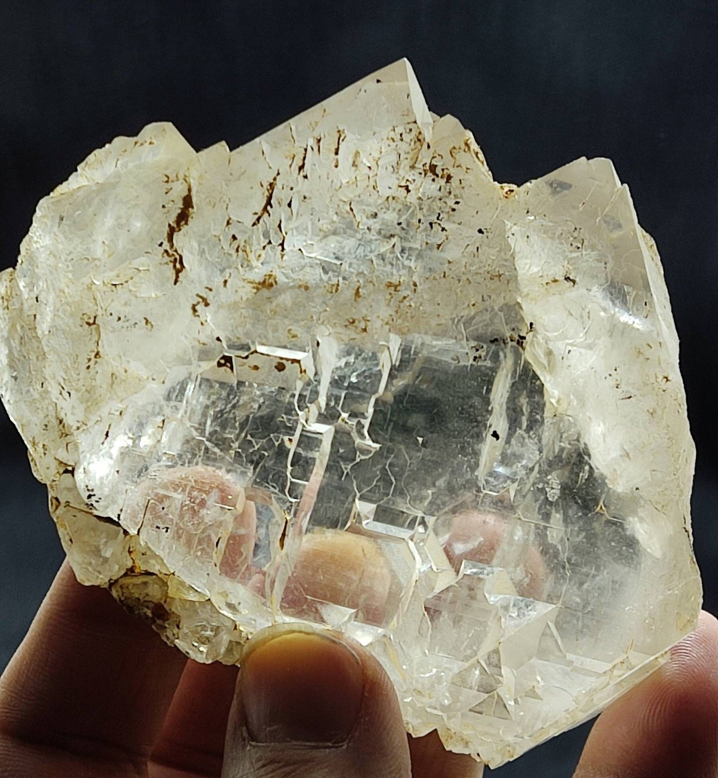 Gwindel Quartz floater Crystal 330 grams