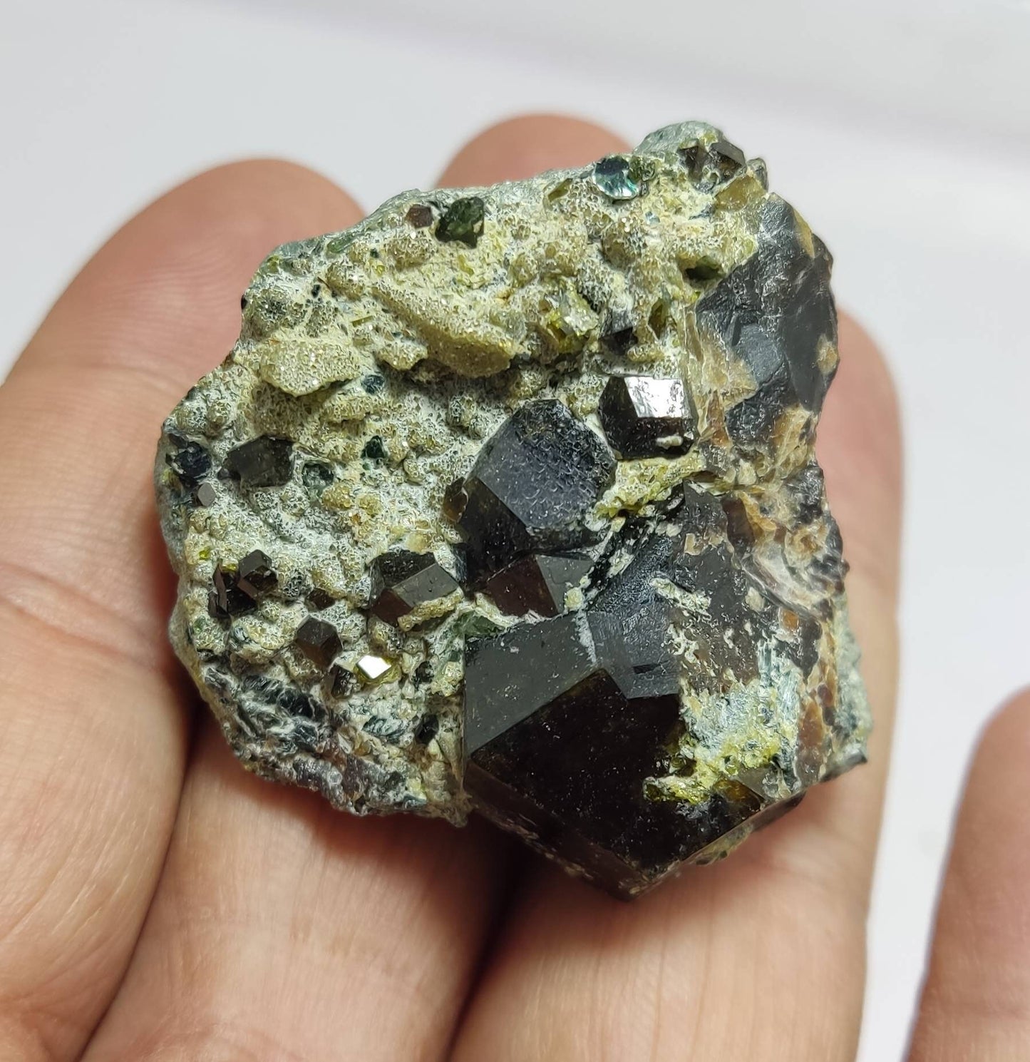 Garnet variety andradite specimen 68 grams