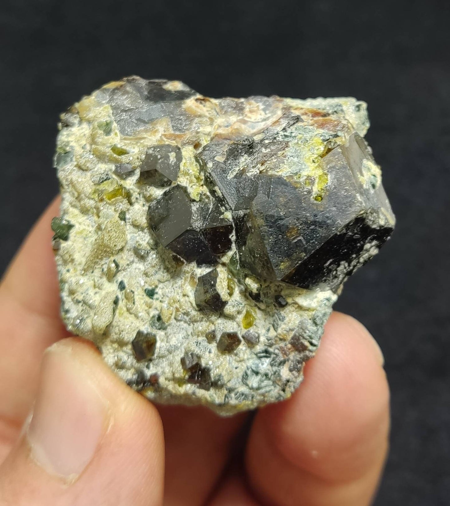 Garnet variety andradite specimen 68 grams