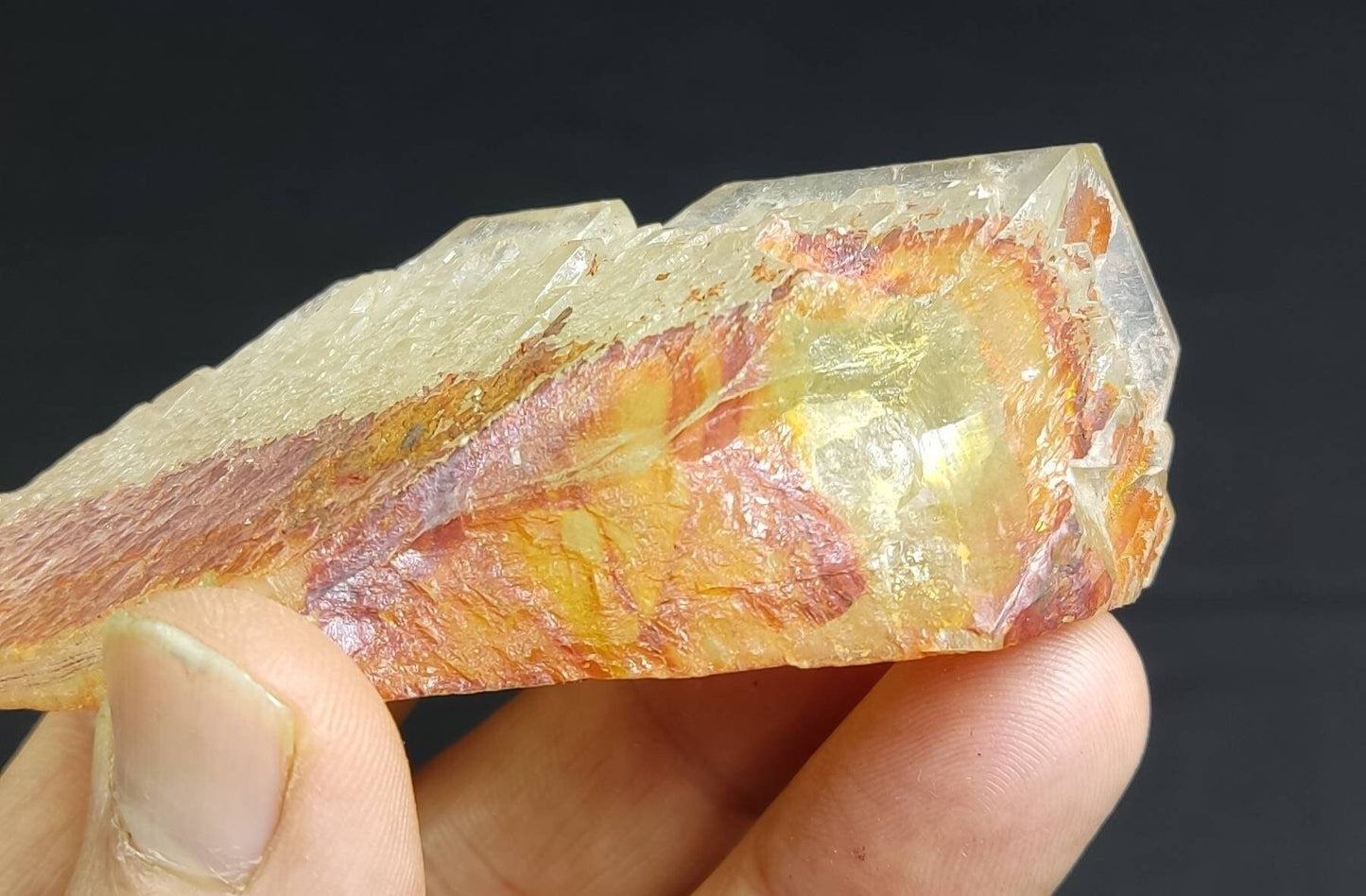 Dogteeth calcite crystal Natural  126 grams