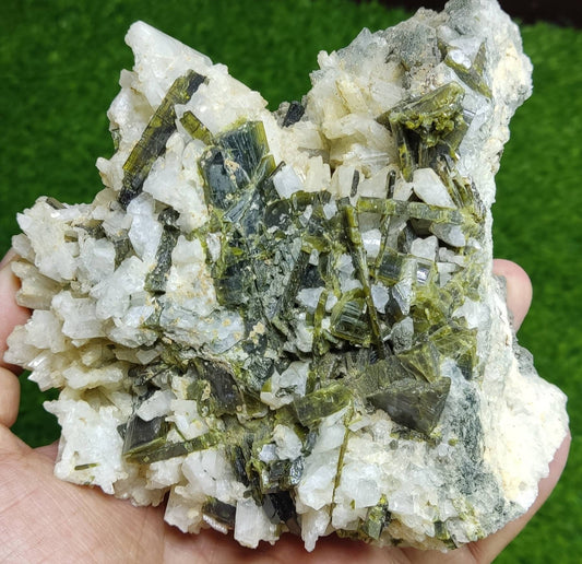 Natural epidotes cluster on matrix an aesthetic Specimen 840 grams