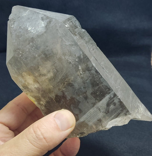 Large smoky Quartz Crystal 1290 grams