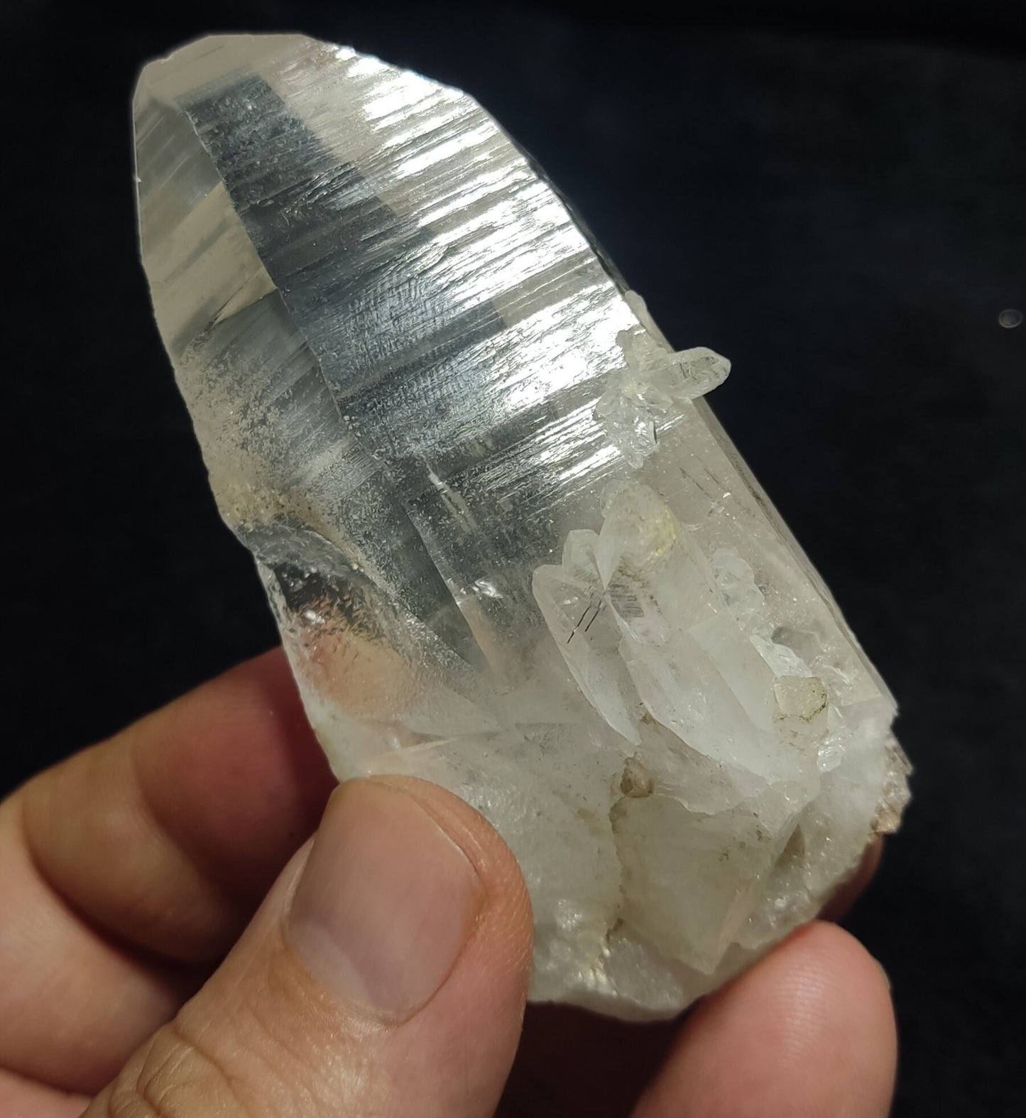 Quartz Crystal with rutiles inclusions 99 grams