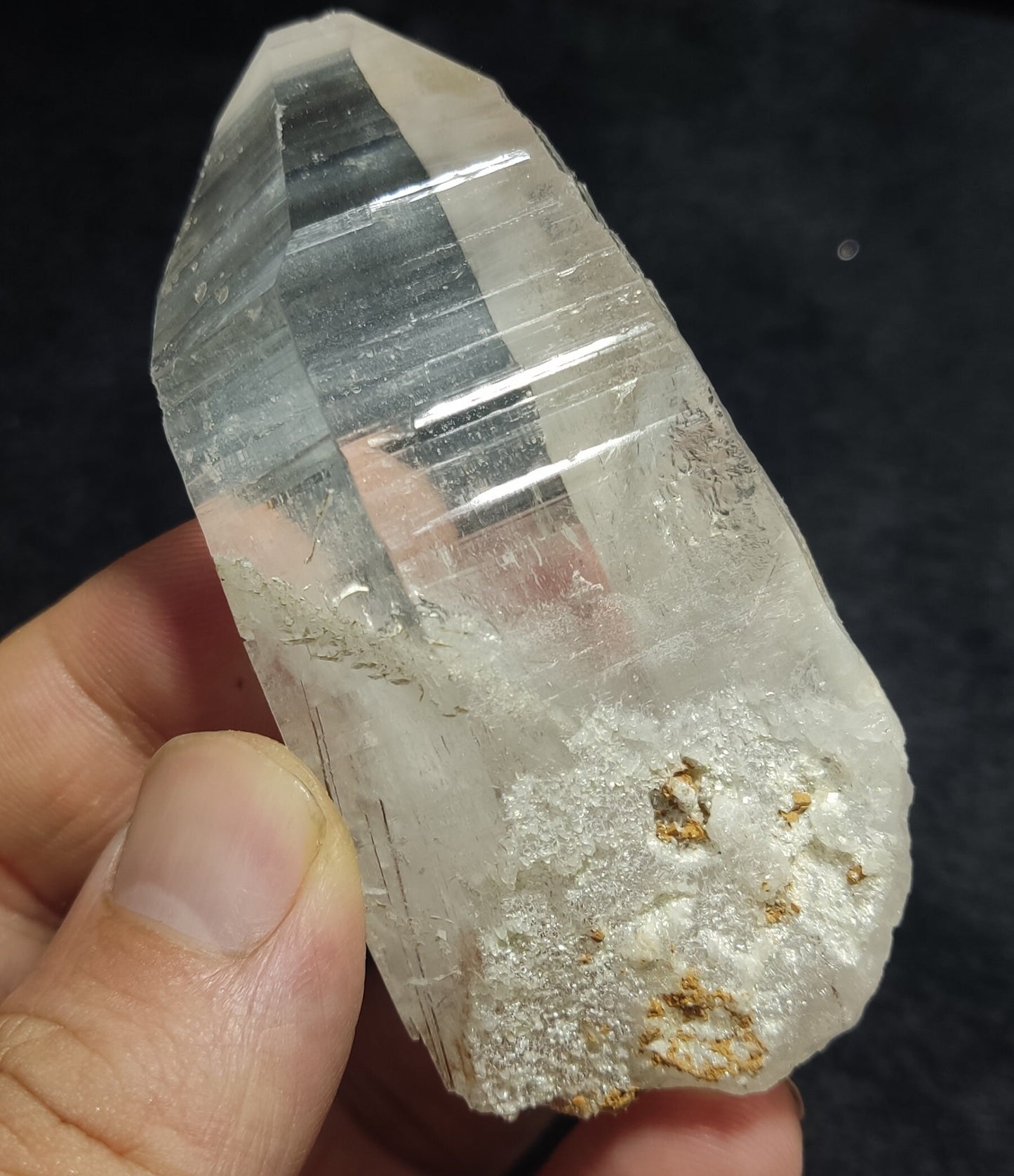 Quartz Crystal with rutiles inclusions 99 grams
