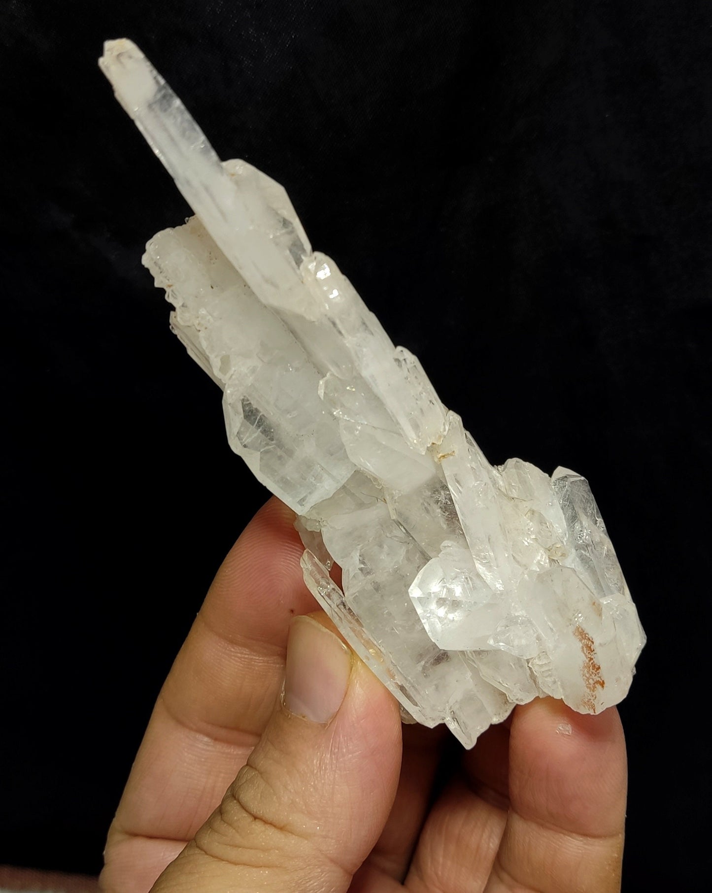 Faden Quartz crystal specimen 69 grams