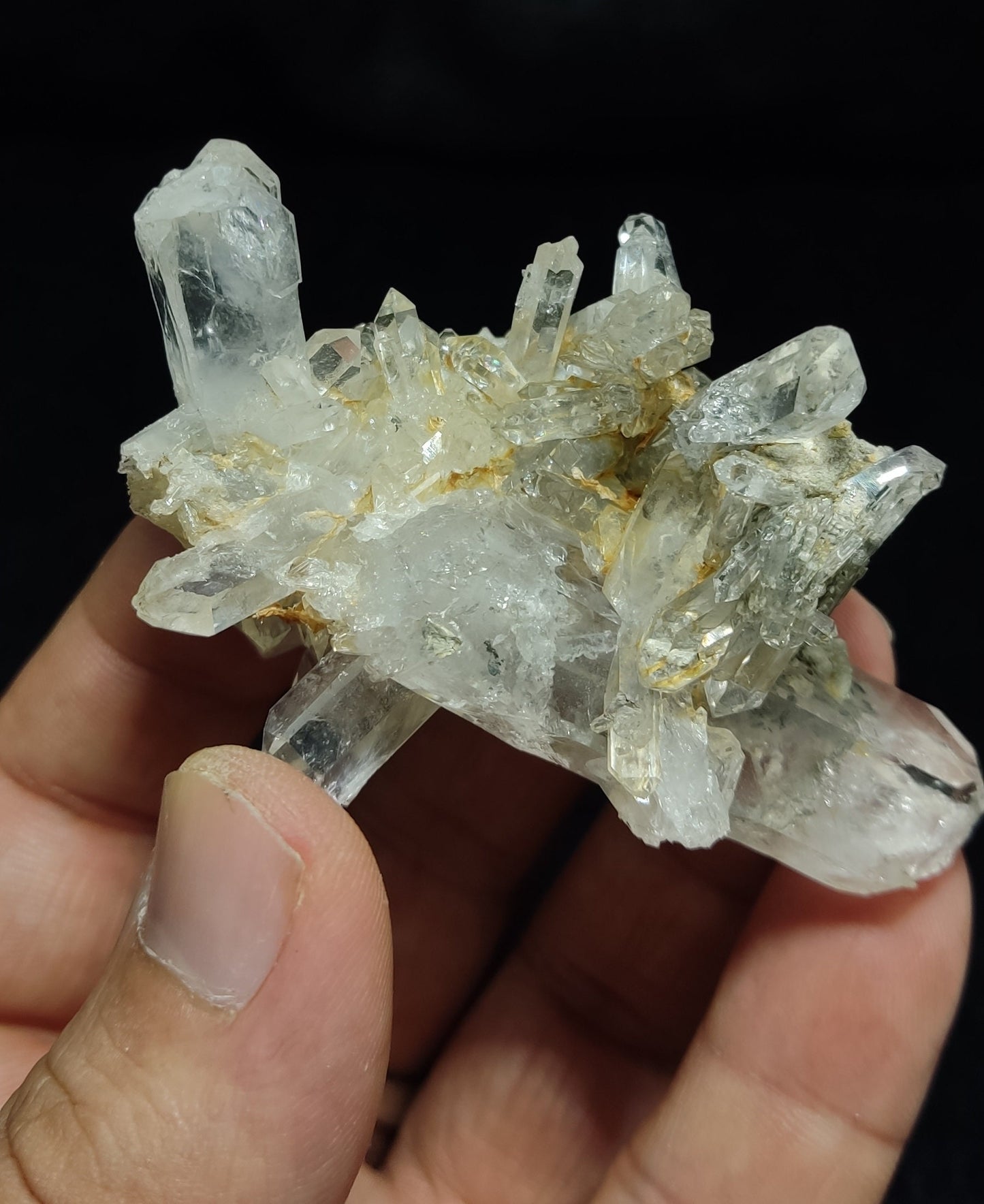 Natural terminated Chlorite Quartz cluster 66 grams