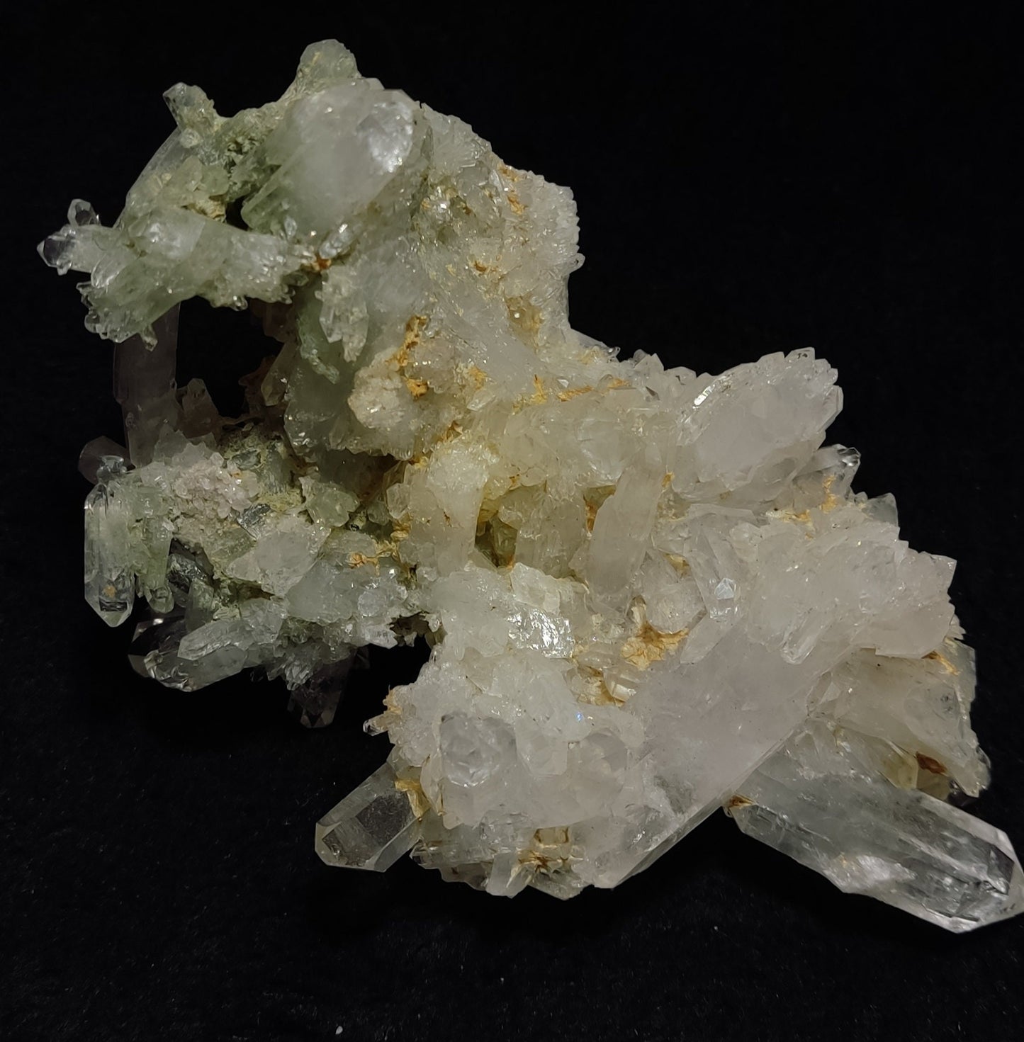 Natural terminated Chlorite Quartz cluster 212 grams