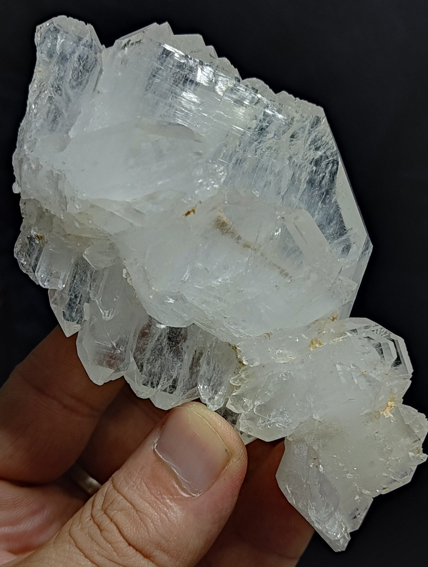 Very aesthetic faden Quartz cluster 243 grams