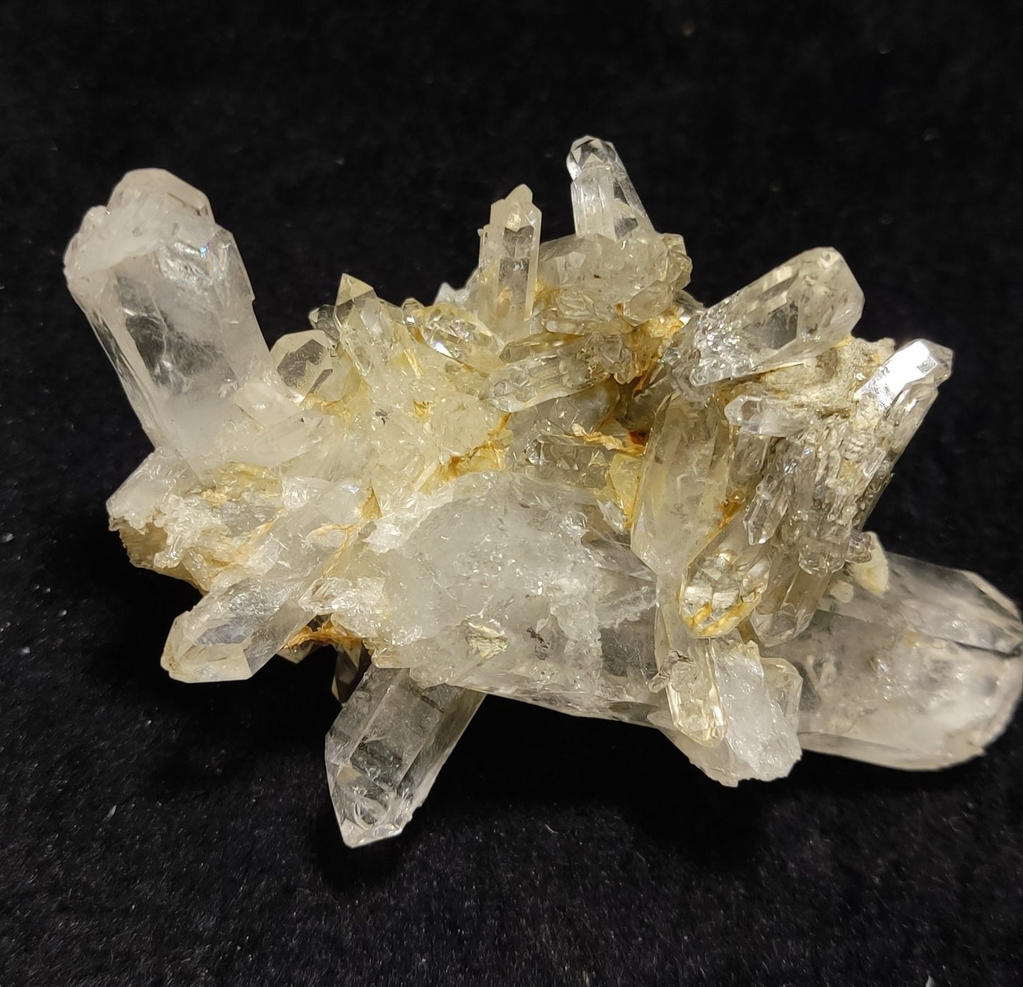 Natural terminated Chlorite Quartz cluster 66 grams