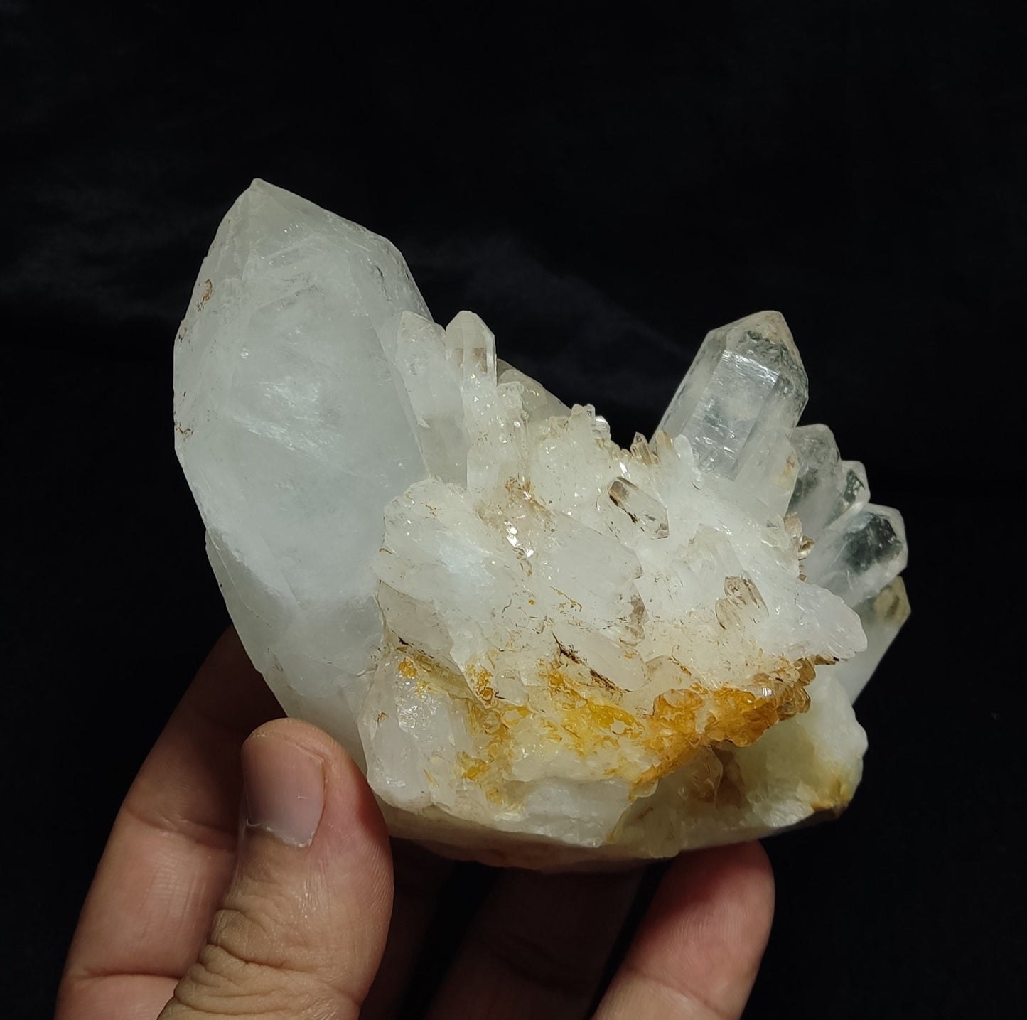 Natural lustrous quartz cluster 529 grams