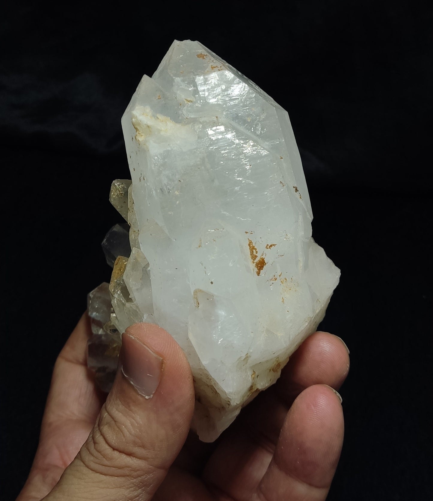 Natural lustrous quartz cluster 529 grams
