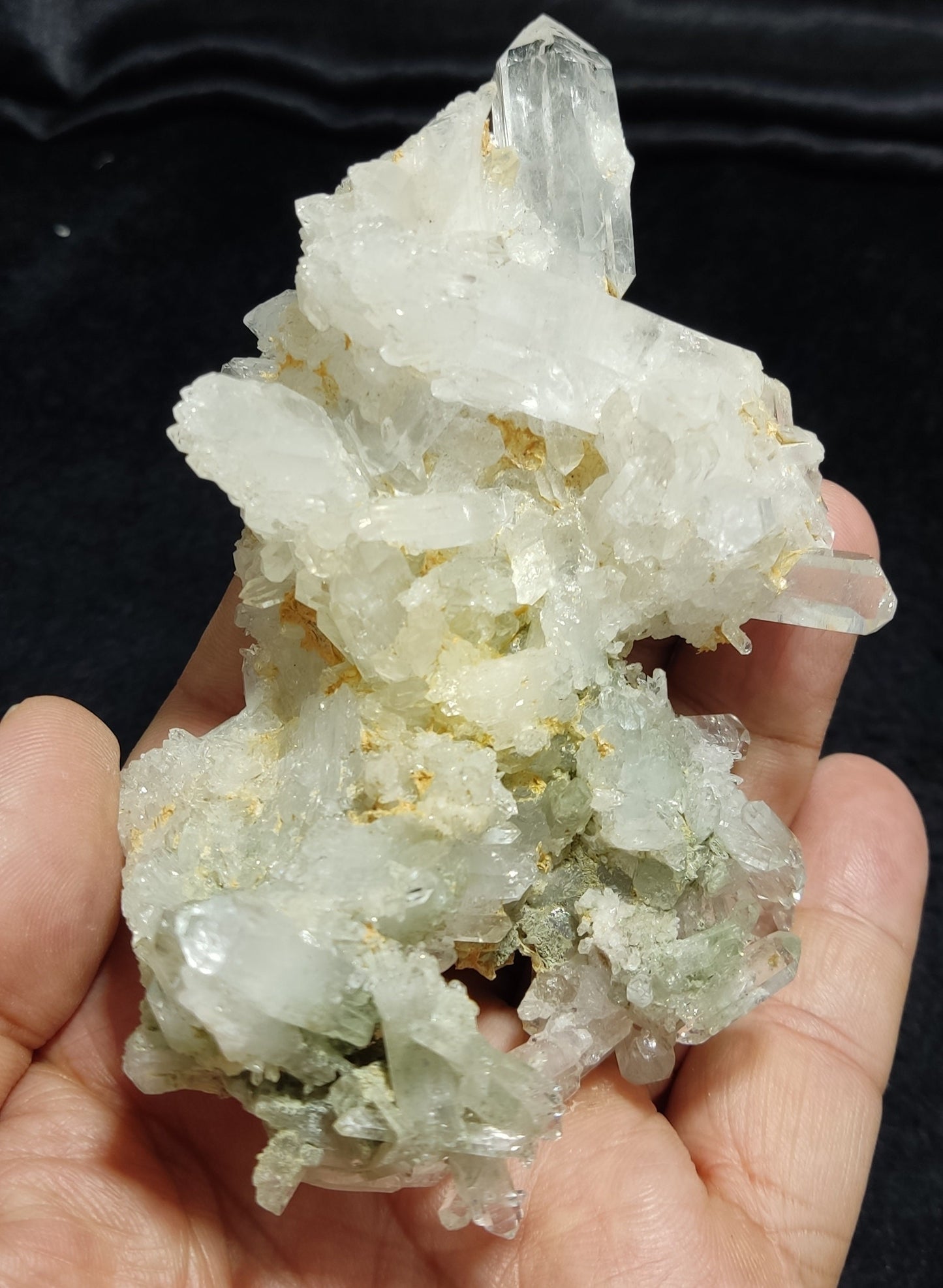 Natural terminated Chlorite Quartz cluster 212 grams