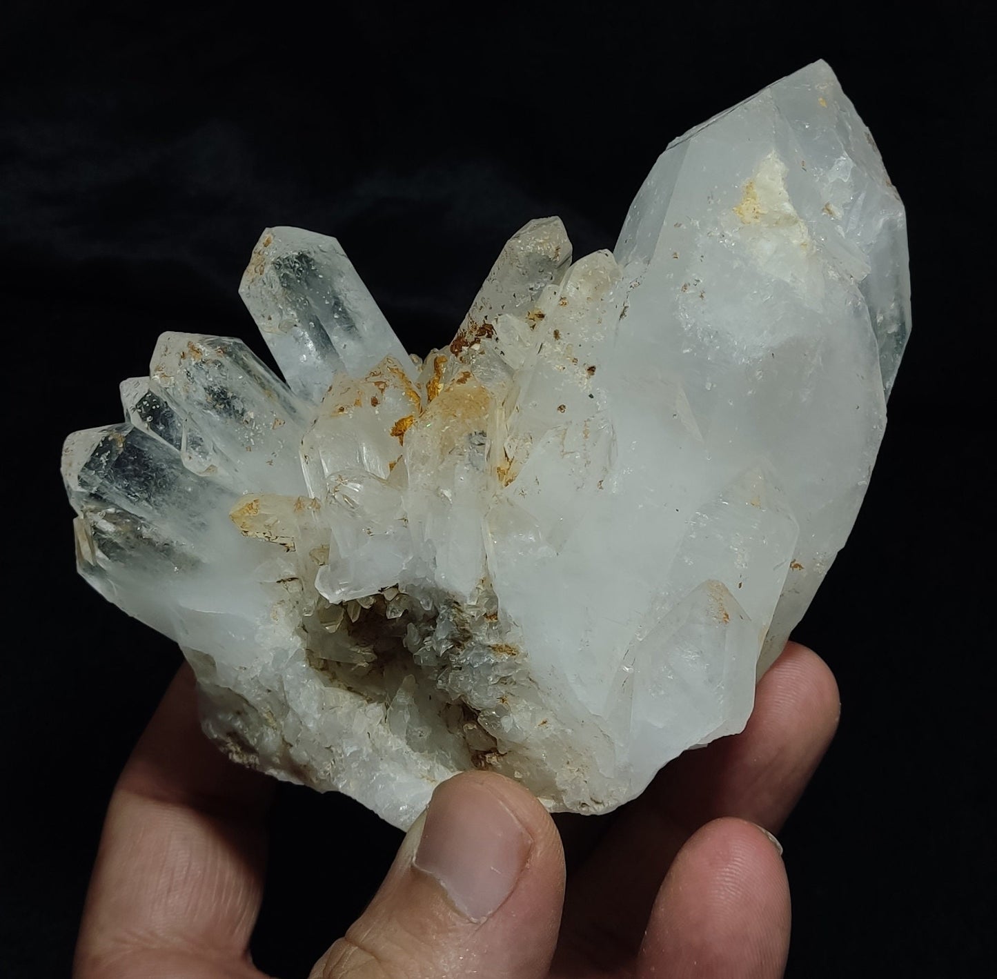 Natural lustrous quartz cluster 529 grams