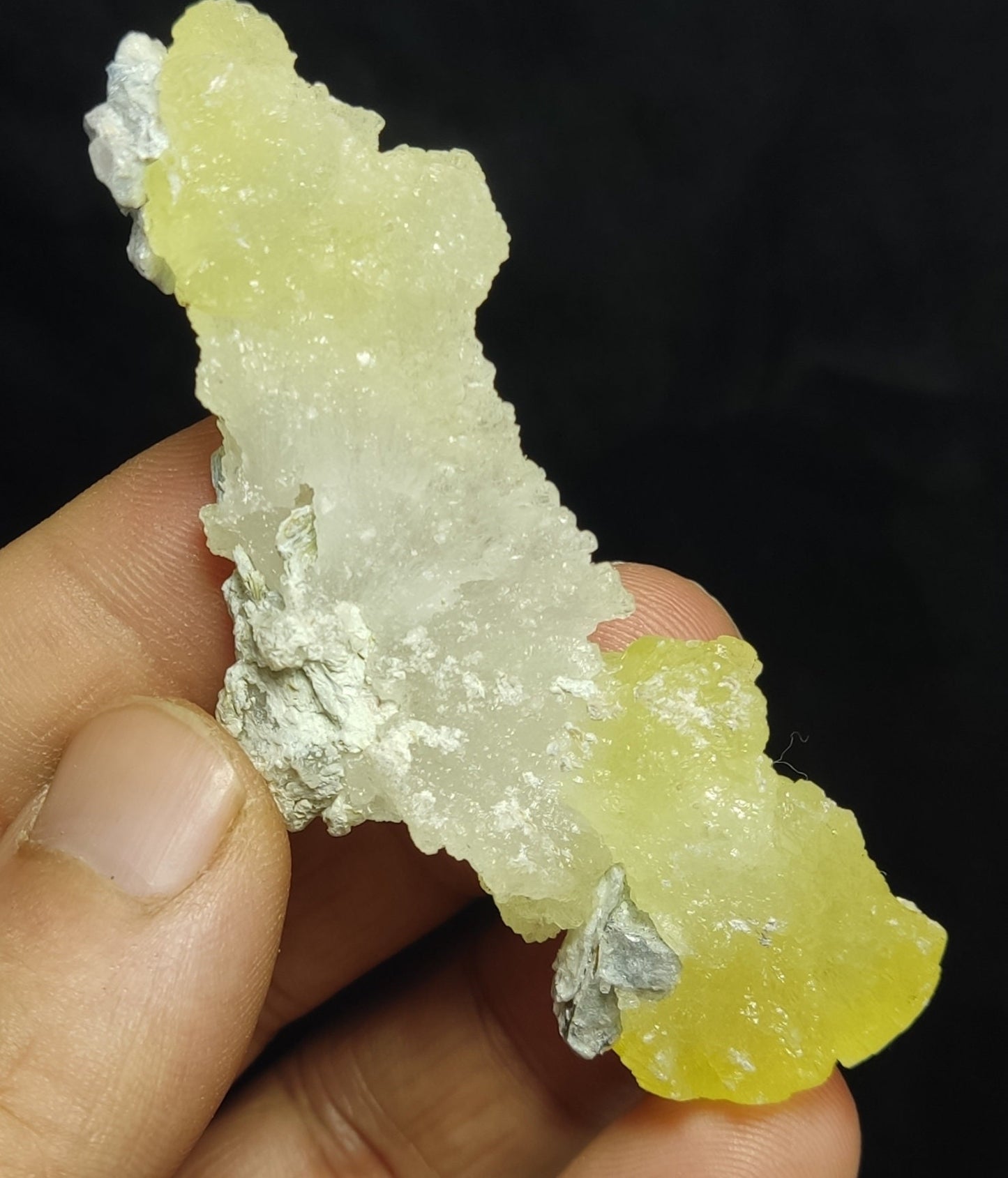 Natural Yellow Brucite crystal 24 grams